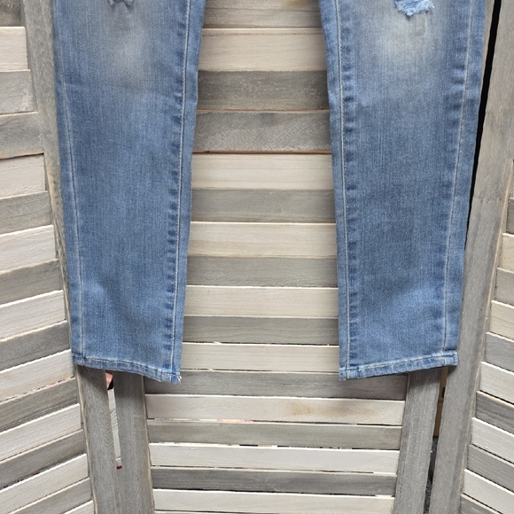 Girls' Super Skinny High-Rise Jeans | DENIZEN® from Levi's | 12 - Picture 2 of 13